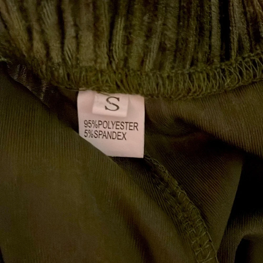 Groovy✌️High-Waisted Green Velvet Flare Stretchy Pants - Picture 7 of 8